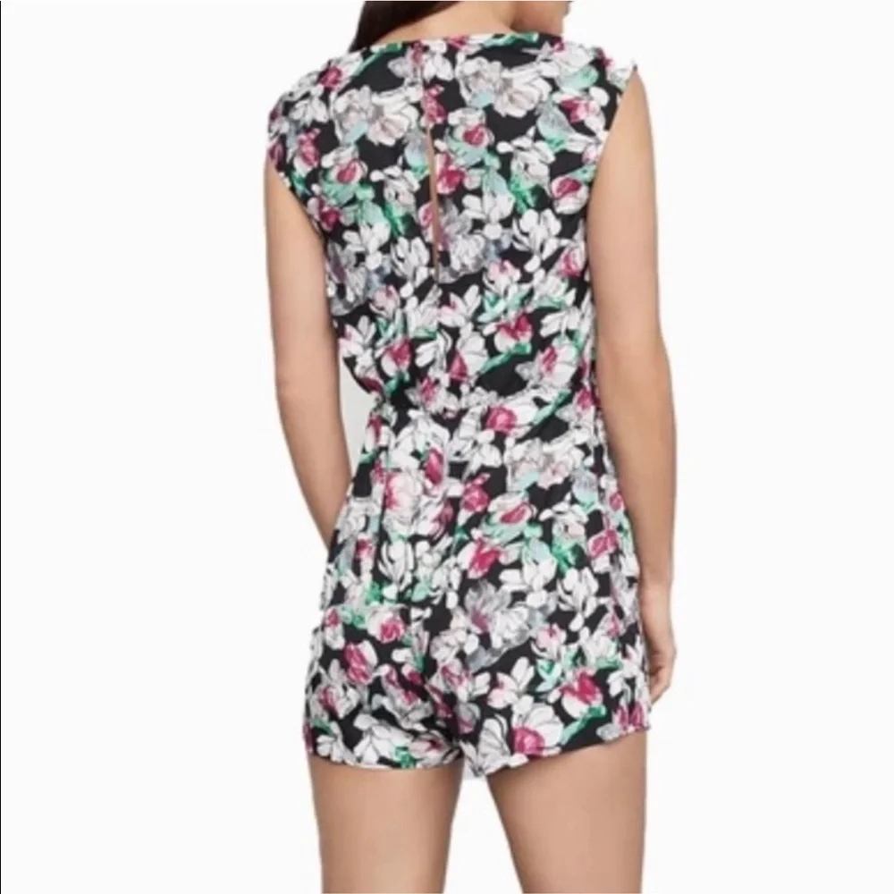⭐️2/$25⭐️ BCBGMAXAZRIA Romper - Picture 3 of 12